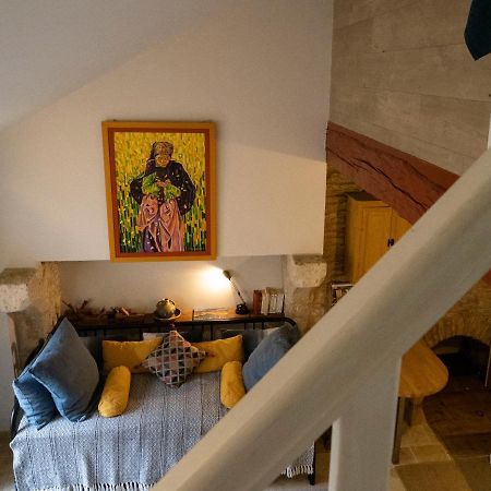 Voyage… Villa นัวเยร์ส-ซูร์-เซอไรน์ ภายนอก รูปภาพ